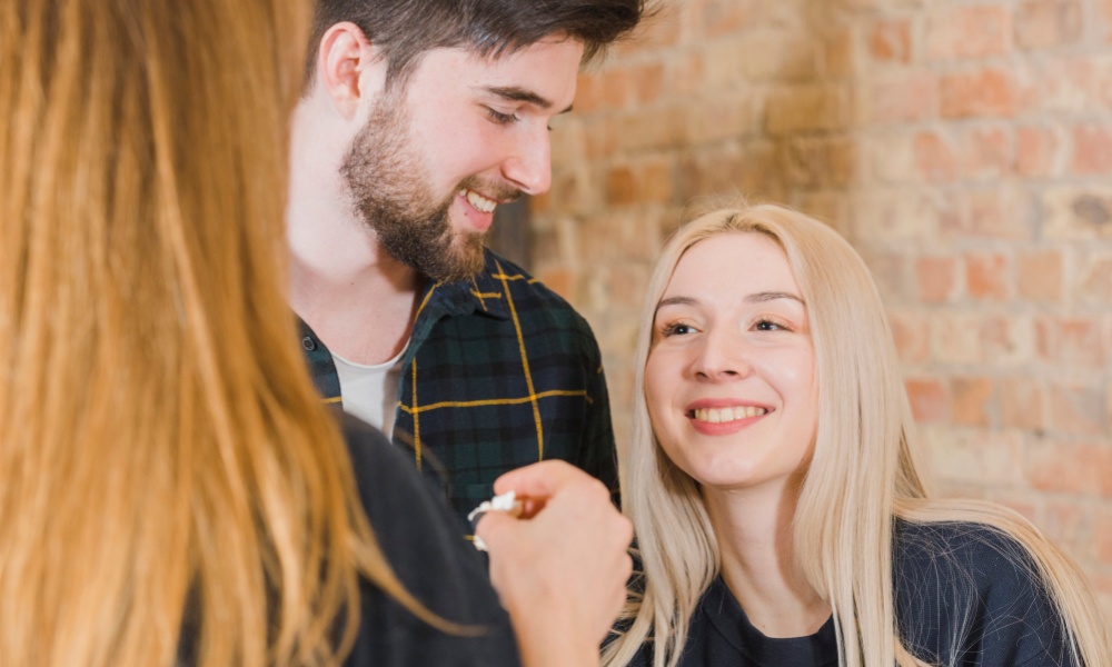 poly dating app